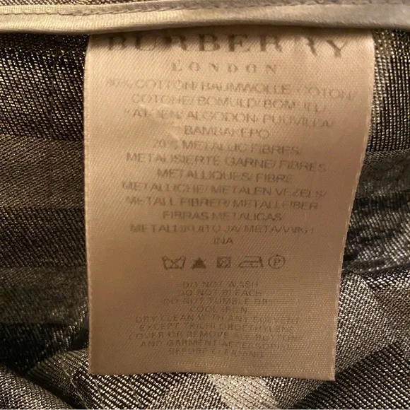 Burberry Size 6 Check Mini Skirt in Black Metallic Gray and White. - Picture 7 of 7